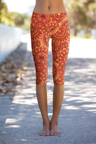 Solis Ellie Bohemian Print Performance Yoga Capri Leggings - Women